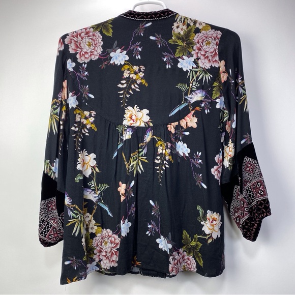 Johnny Was 3J Workshop Velvet mix Black Long Sleeve Top shirt Blouse Size Medium - Picture 2 of 15
